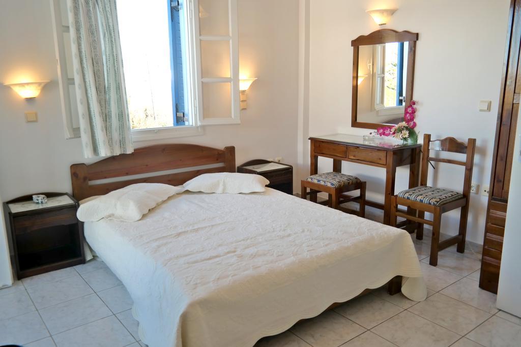 Mina'S Studios In Naxos Island Агиос-Прокопиос Номер фото