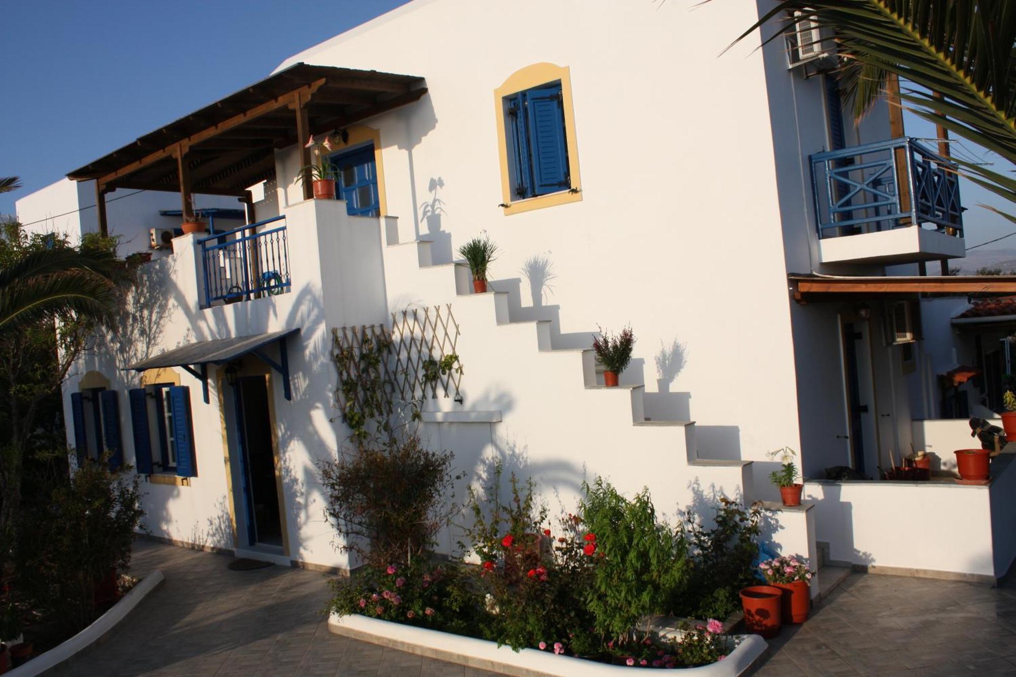 Mina'S Studios In Naxos Island Агиос-Прокопиос Экстерьер фото
