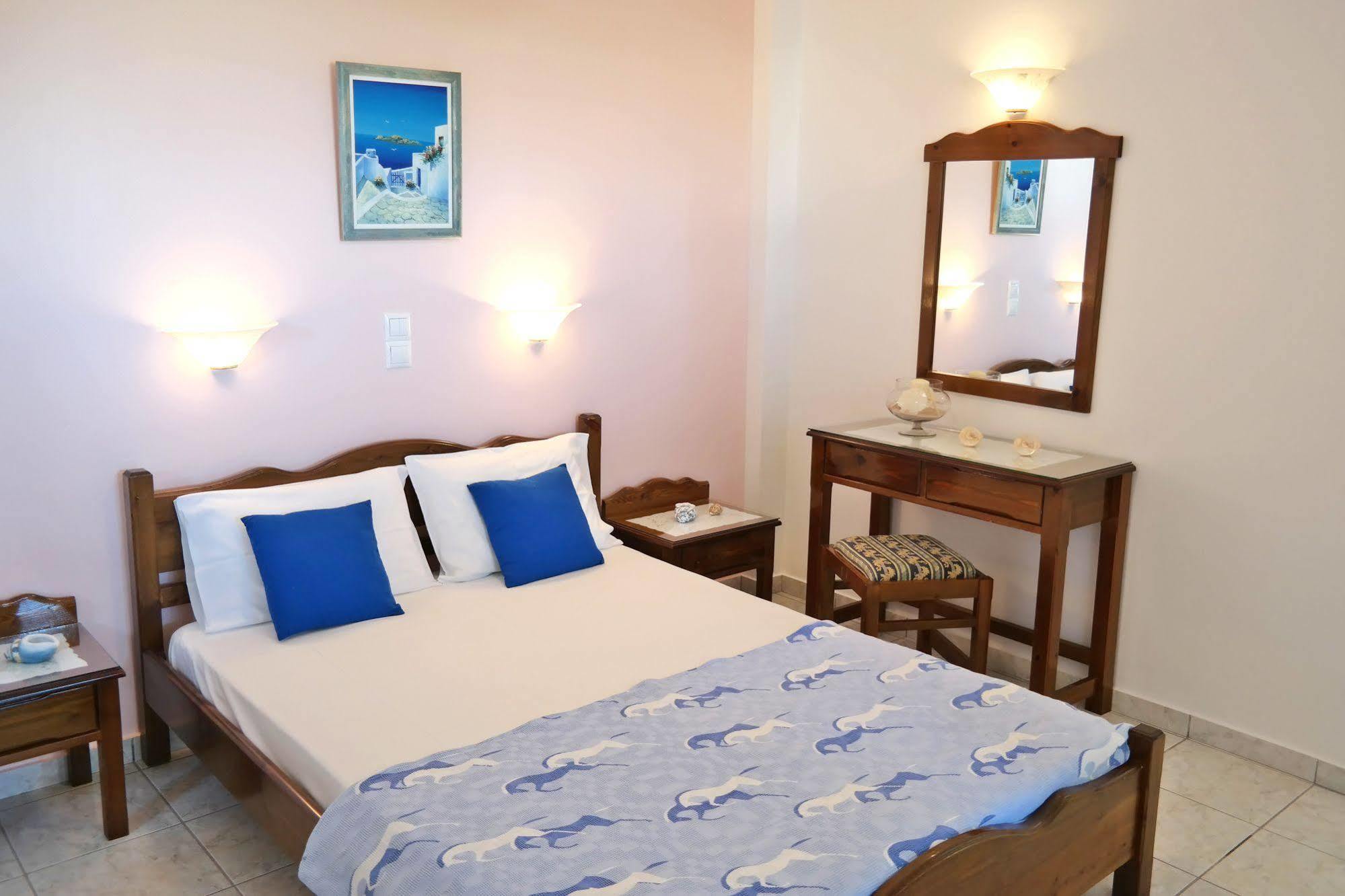 Mina'S Studios In Naxos Island Агиос-Прокопиос Экстерьер фото