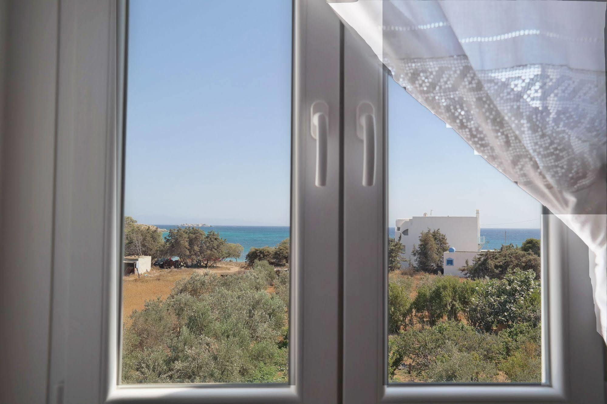Mina'S Studios In Naxos Island Агиос-Прокопиос Экстерьер фото